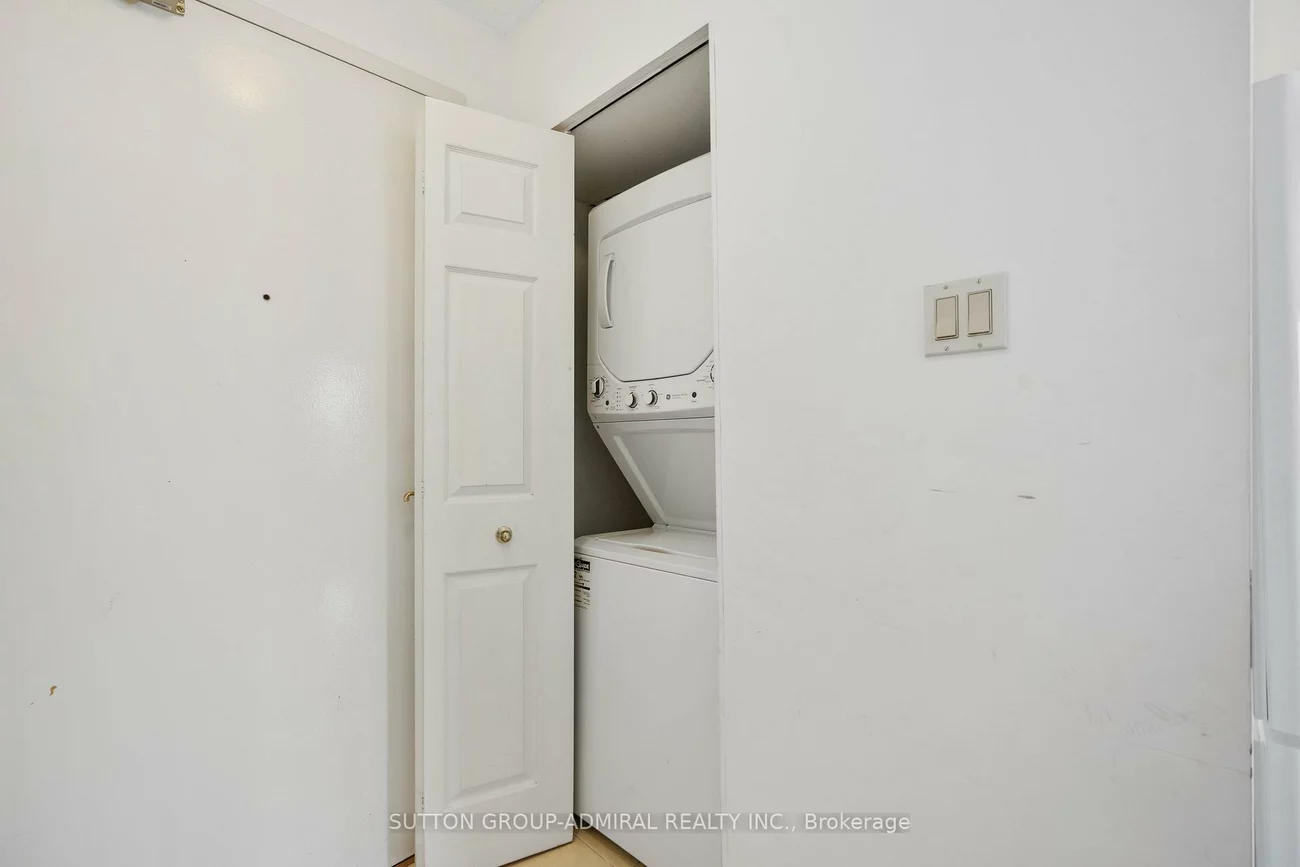 4460, Tucana, Hurontario, Mississauga