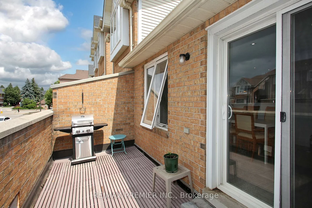 45, Bristol, Hurontario, Mississauga