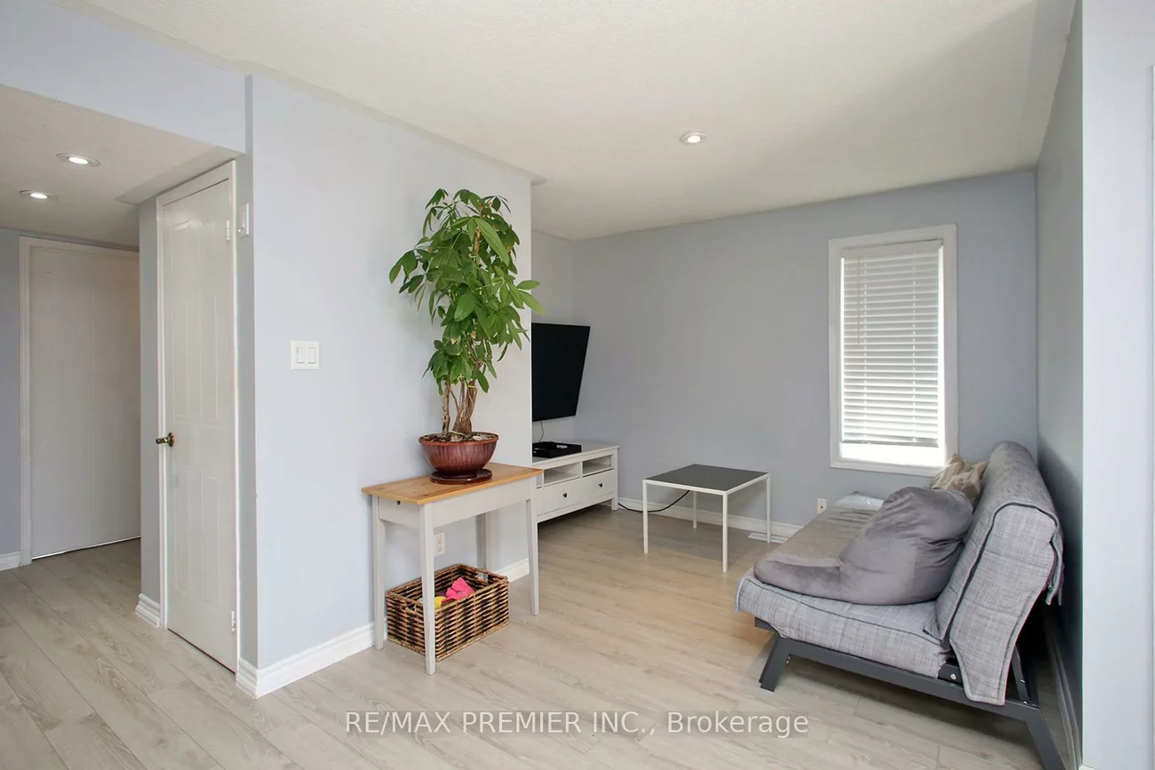 45, Bristol, Hurontario, Mississauga