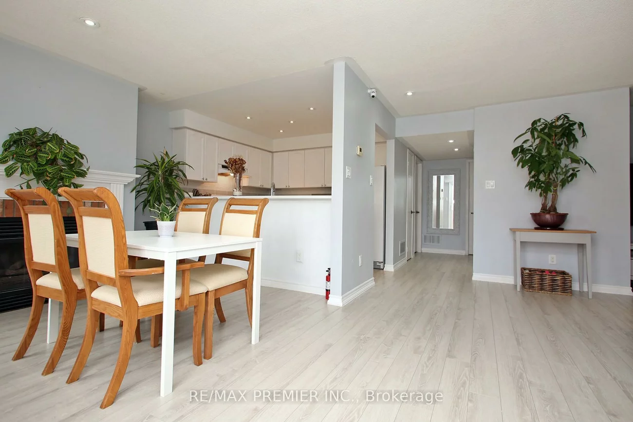 45, Bristol, Hurontario, Mississauga