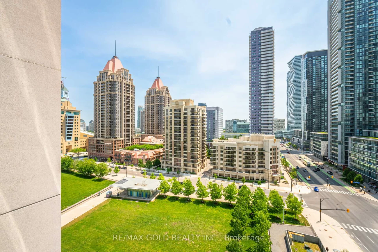 388, Prince Of Wales, City Centre, Mississauga