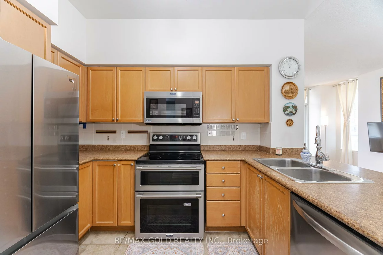 388, Prince Of Wales, City Centre, Mississauga
