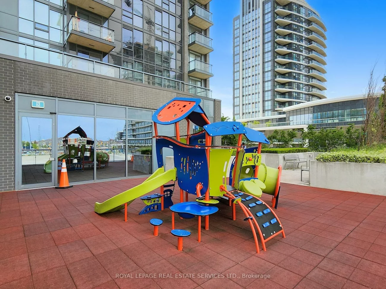 5025, Four Springs, Hurontario, Mississauga