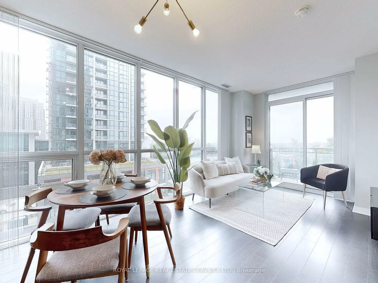 5025, Four Springs, Hurontario, Mississauga