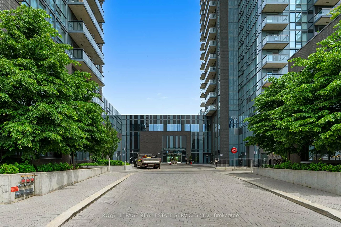 5025, Four Springs, Hurontario, Mississauga