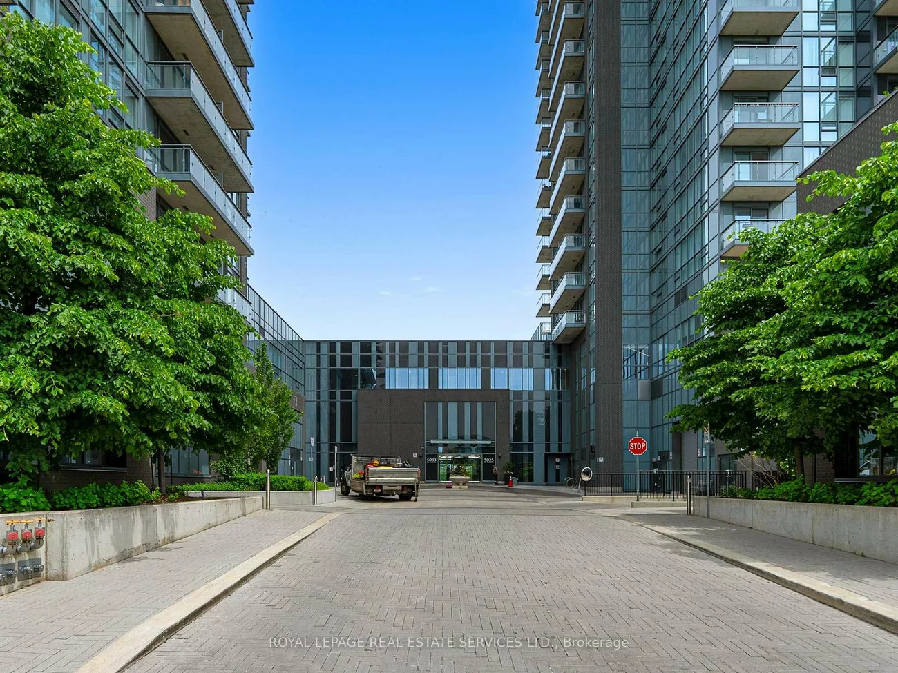 5025, Four Springs, Hurontario, Mississauga