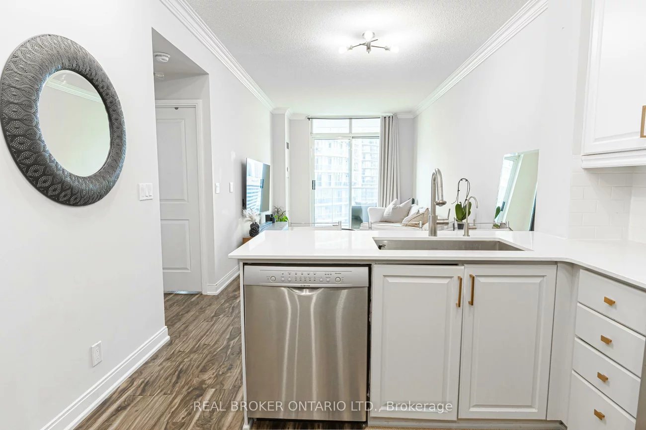 90, Absolute, City Centre, Mississauga