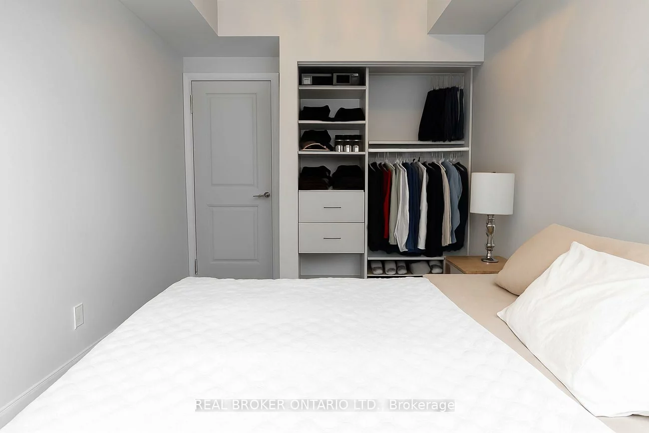 90, Absolute, City Centre, Mississauga