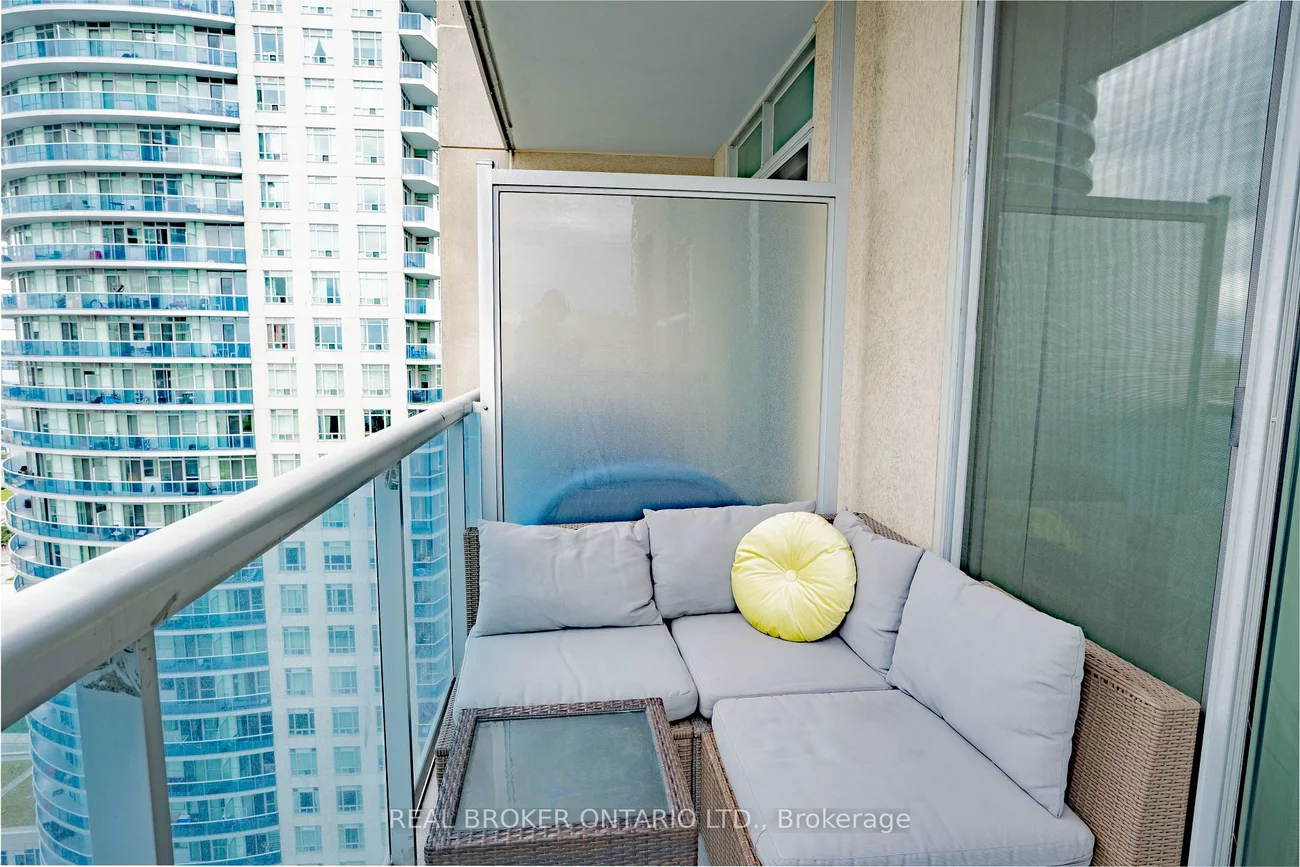 90, Absolute, City Centre, Mississauga