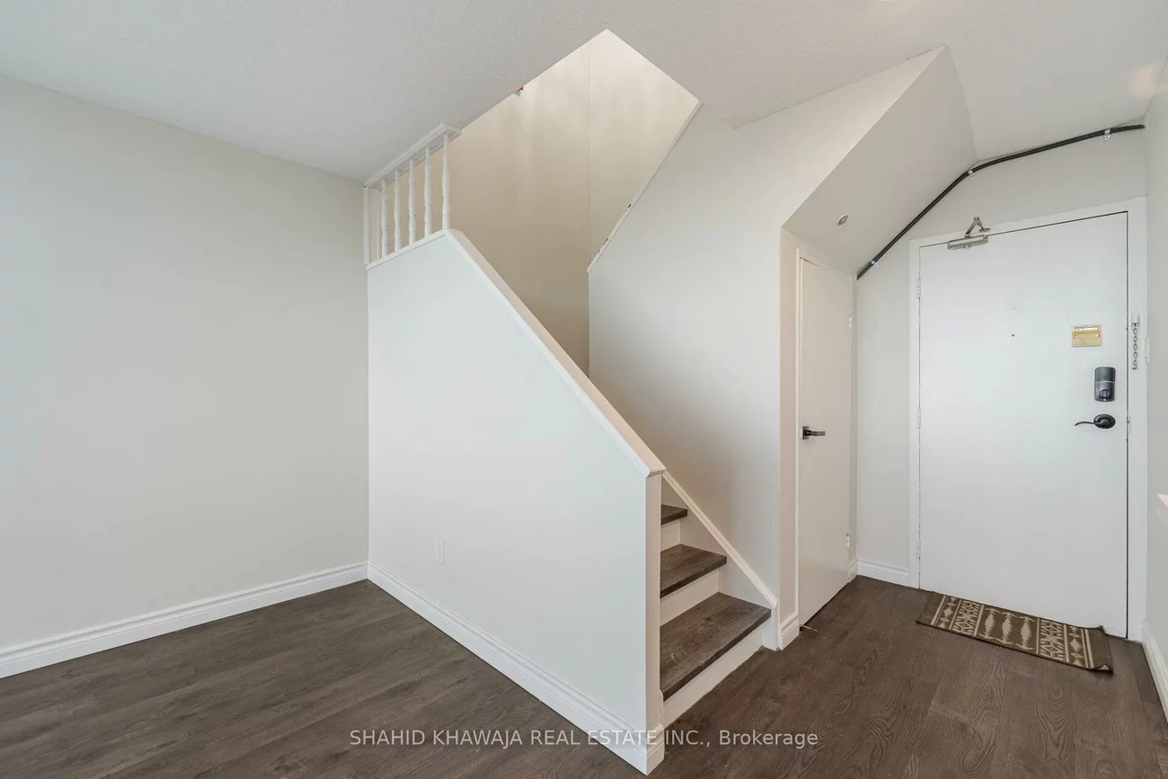 2121, Roche, Sheridan, Mississauga