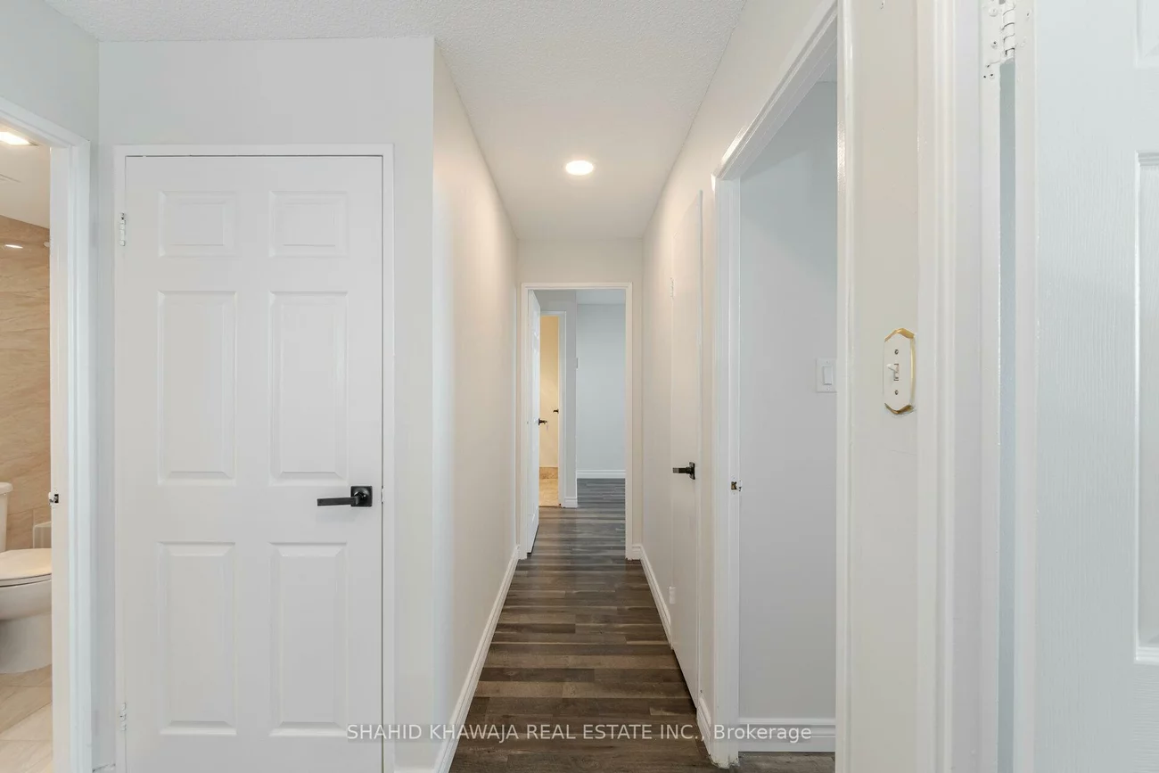 2121, Roche, Sheridan, Mississauga