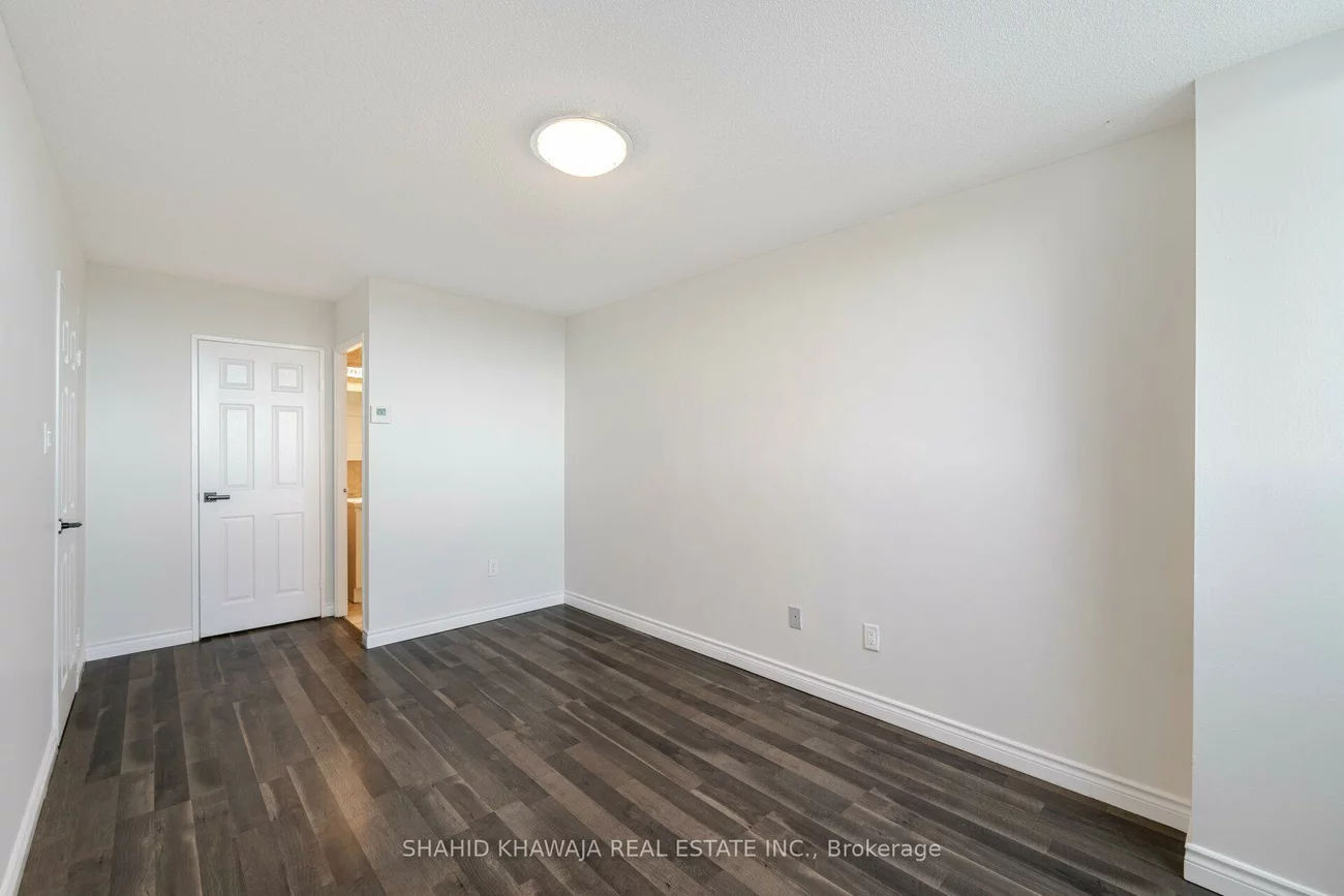2121, Roche, Sheridan, Mississauga