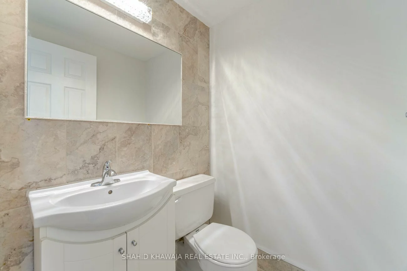 2121, Roche, Sheridan, Mississauga
