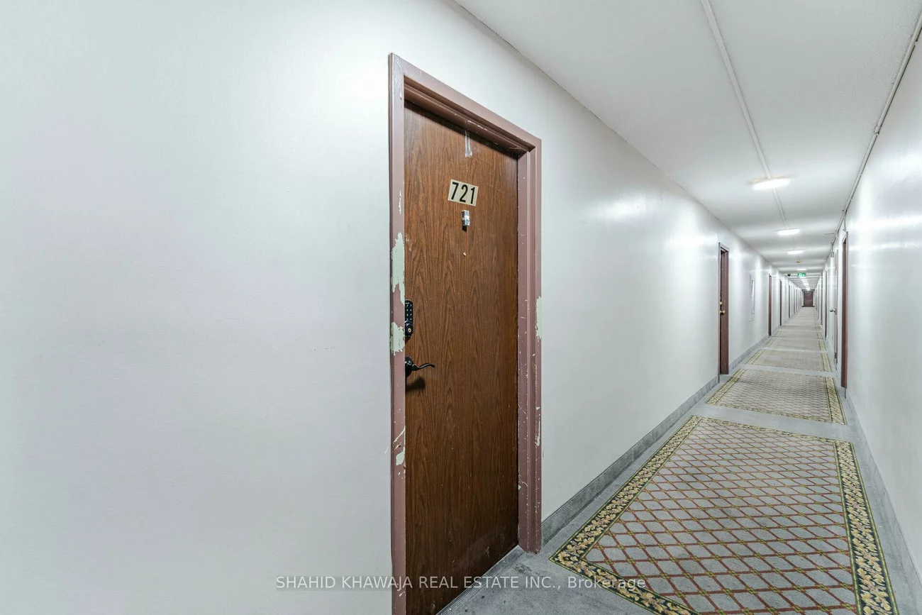 2121, Roche, Sheridan, Mississauga