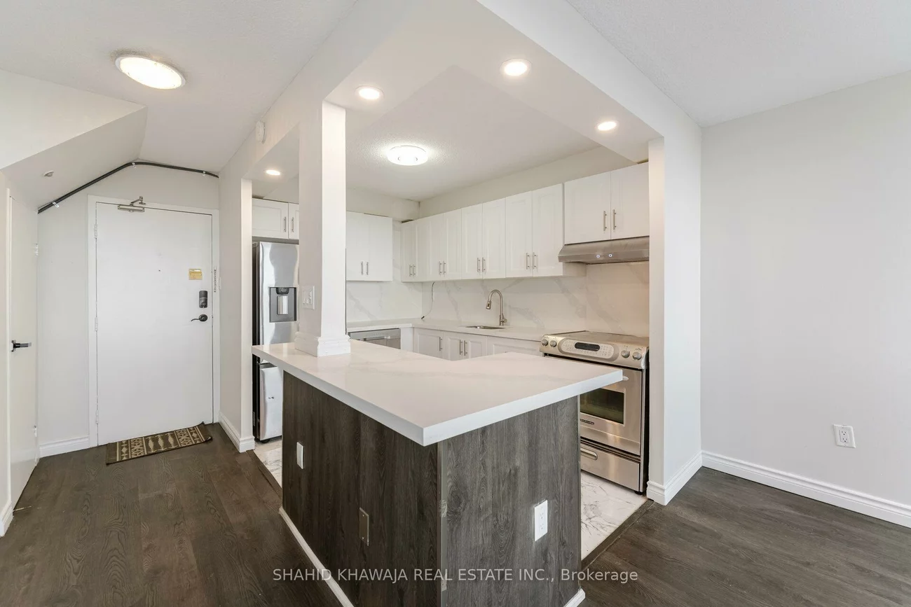 2121, Roche, Sheridan, Mississauga