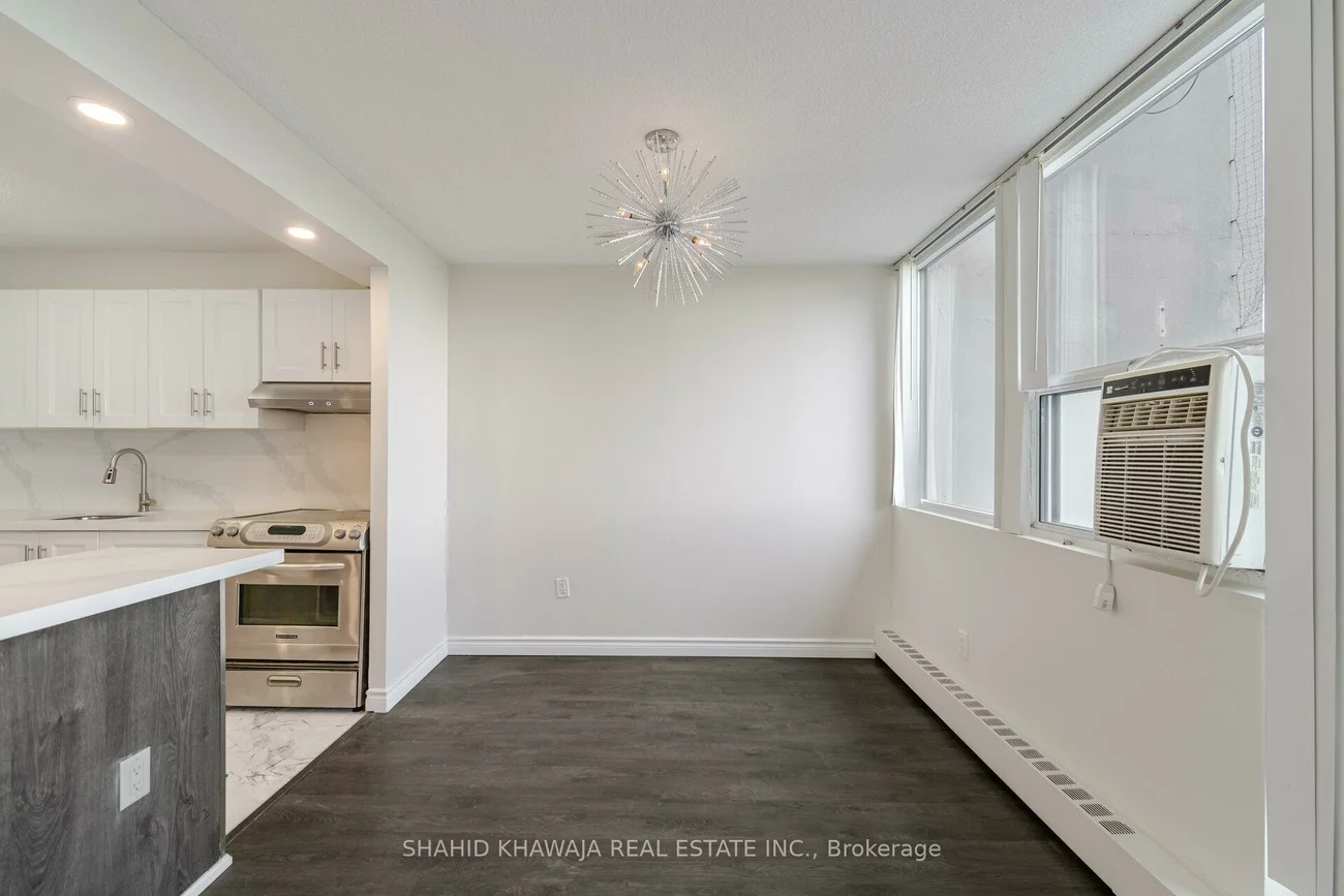 2121, Roche, Sheridan, Mississauga