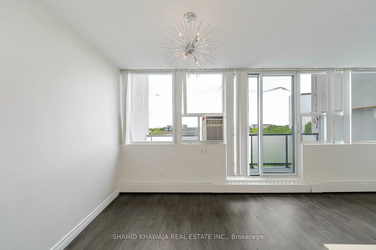 2121, Roche, Sheridan, Mississauga