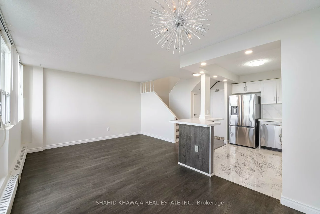 2121, Roche, Sheridan, Mississauga
