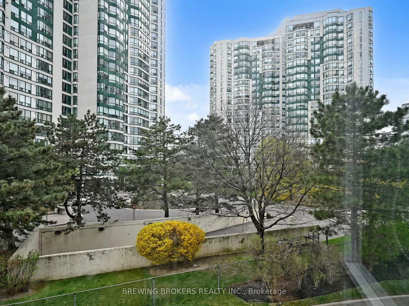 4450, Tucana, Hurontario, Mississauga