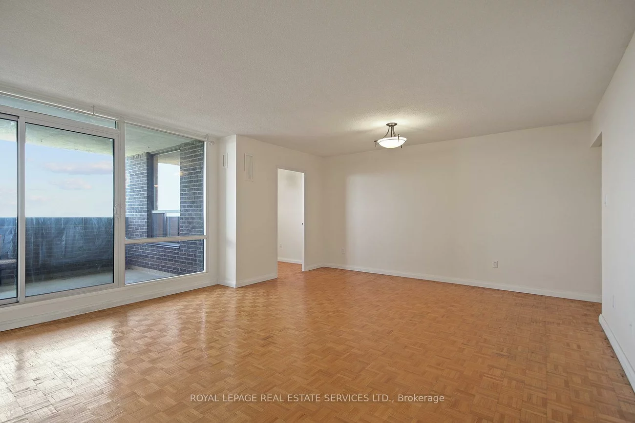 1535, Lakeshore, Lakeview, Mississauga