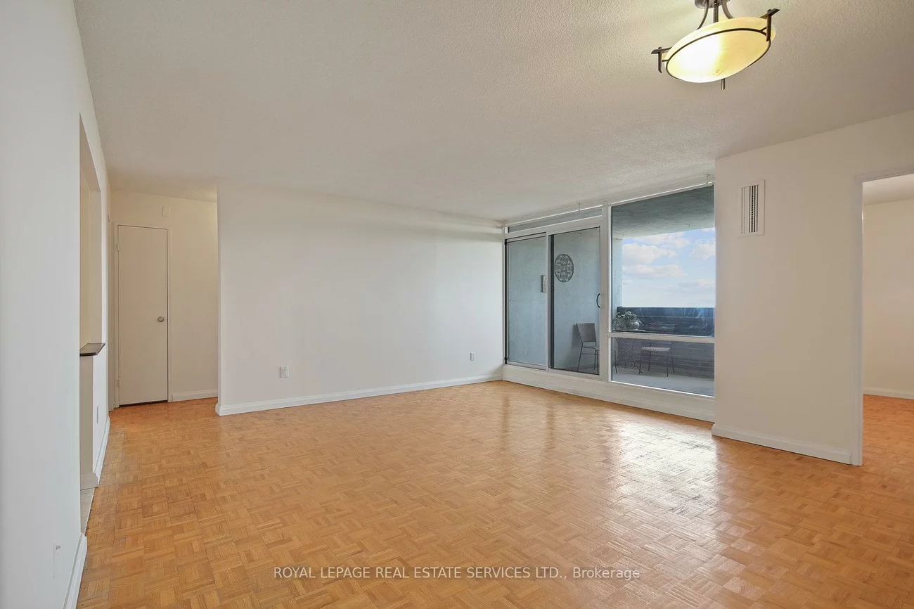 1535, Lakeshore, Lakeview, Mississauga