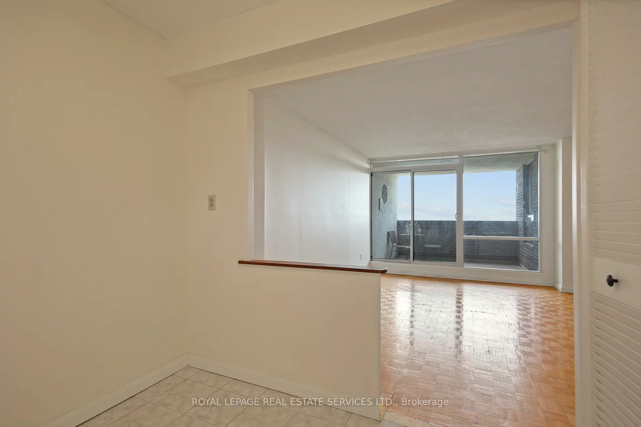 1535, Lakeshore, Lakeview, Mississauga
