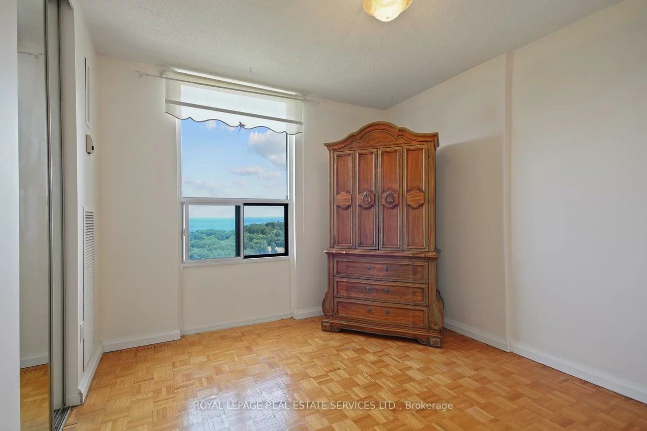 1535, Lakeshore, Lakeview, Mississauga