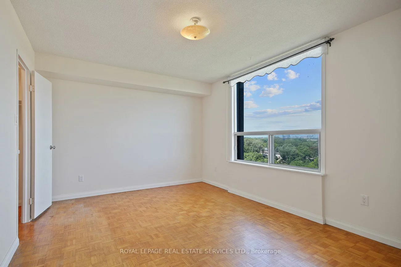 1535, Lakeshore, Lakeview, Mississauga