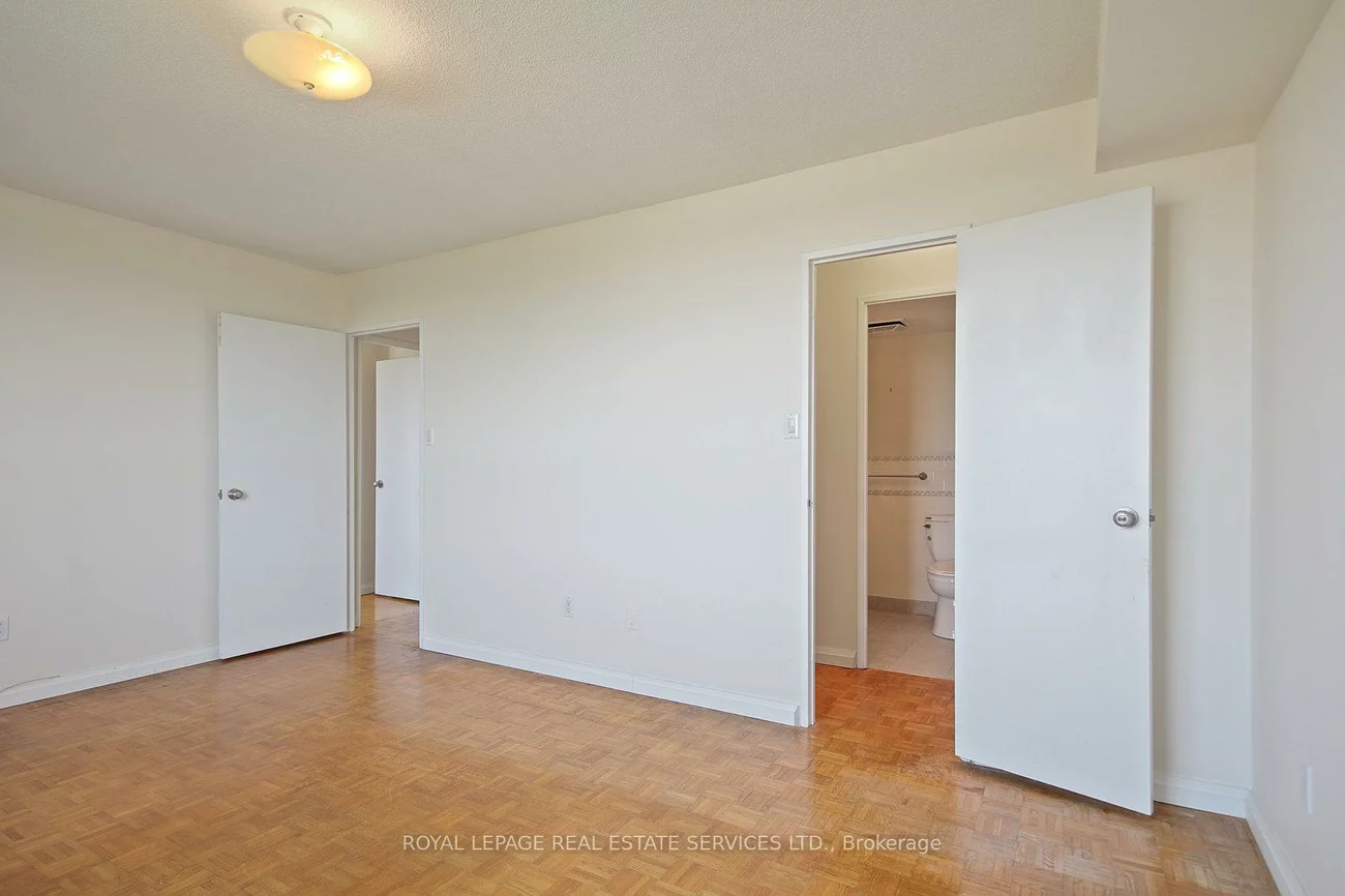 1535, Lakeshore, Lakeview, Mississauga