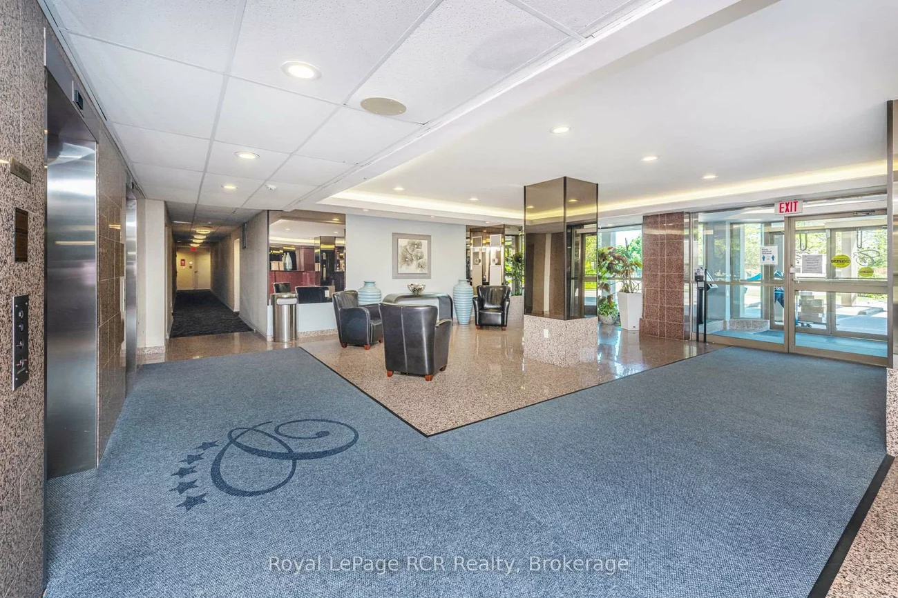700, Constellation, Hurontario, Mississauga