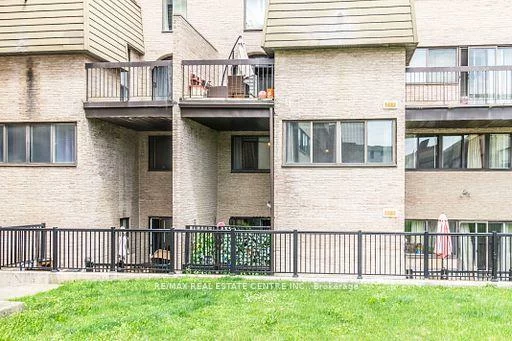 2095, Roche, Sheridan, Mississauga