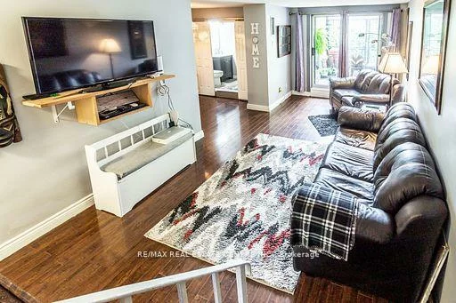 2095, Roche, Sheridan, Mississauga