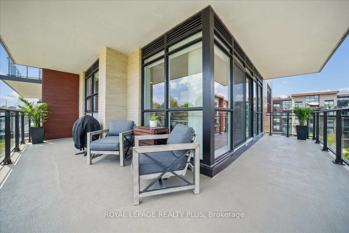 1575, Lakeshore, Clarkson, Mississauga