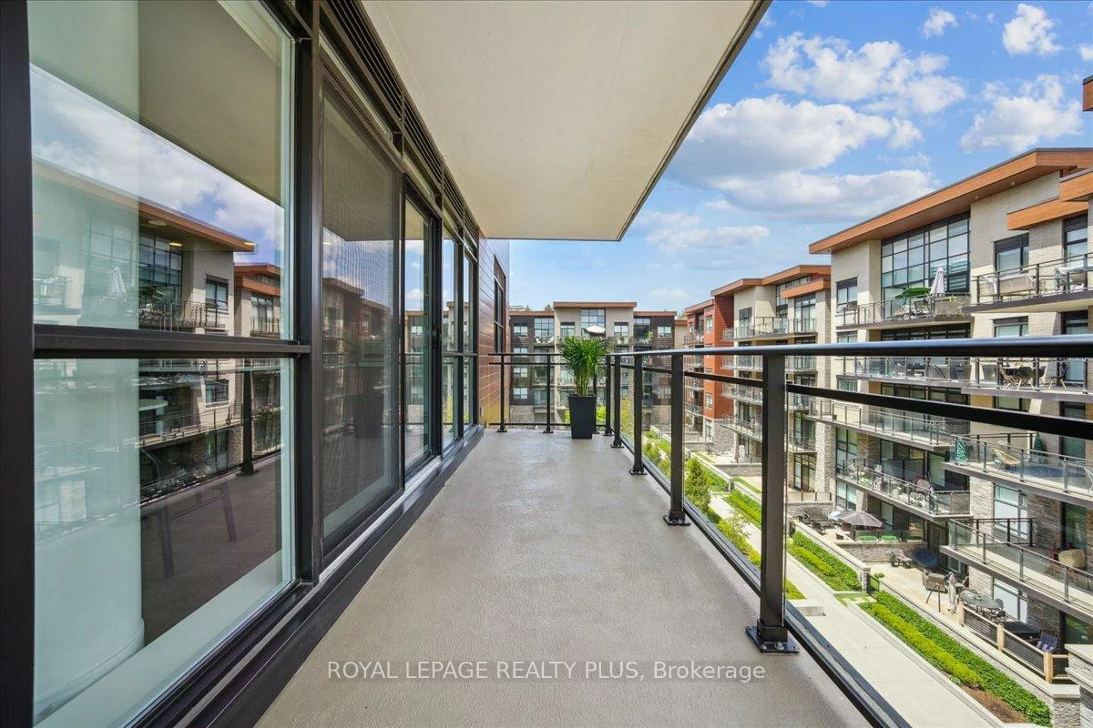 1575, Lakeshore, Clarkson, Mississauga