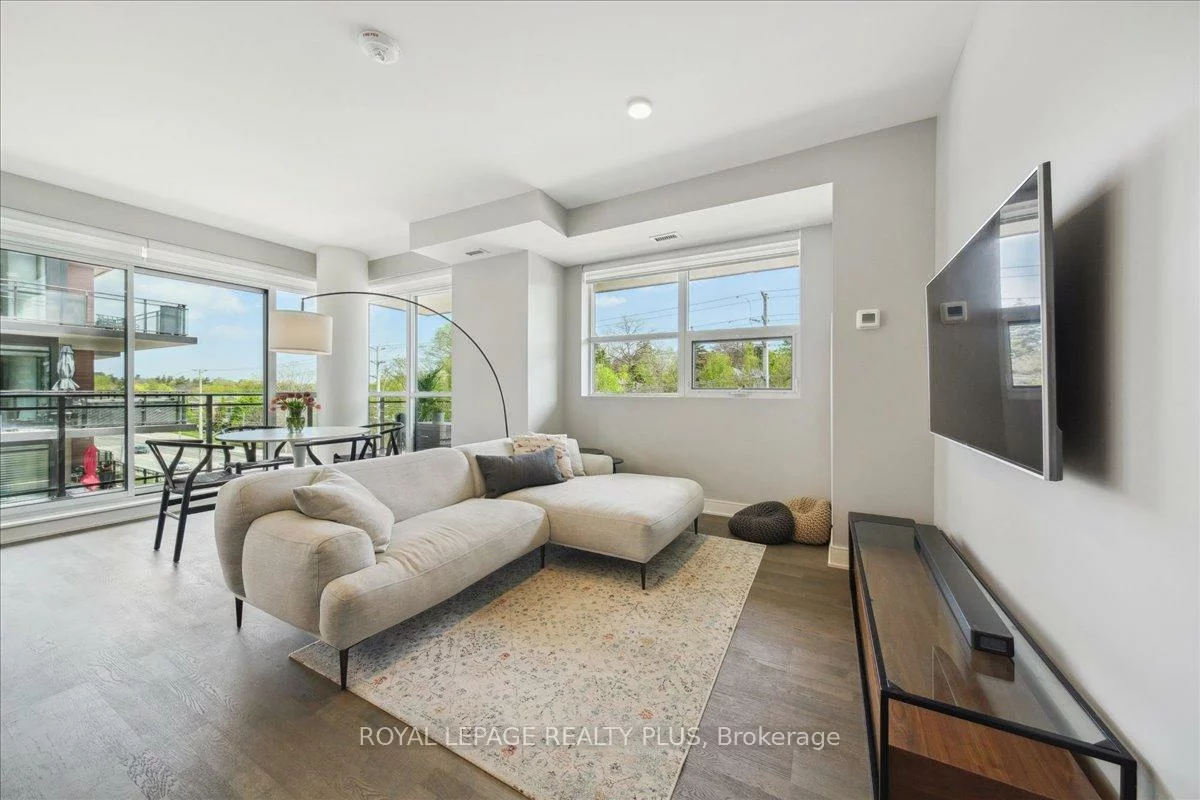 1575, Lakeshore, Clarkson, Mississauga