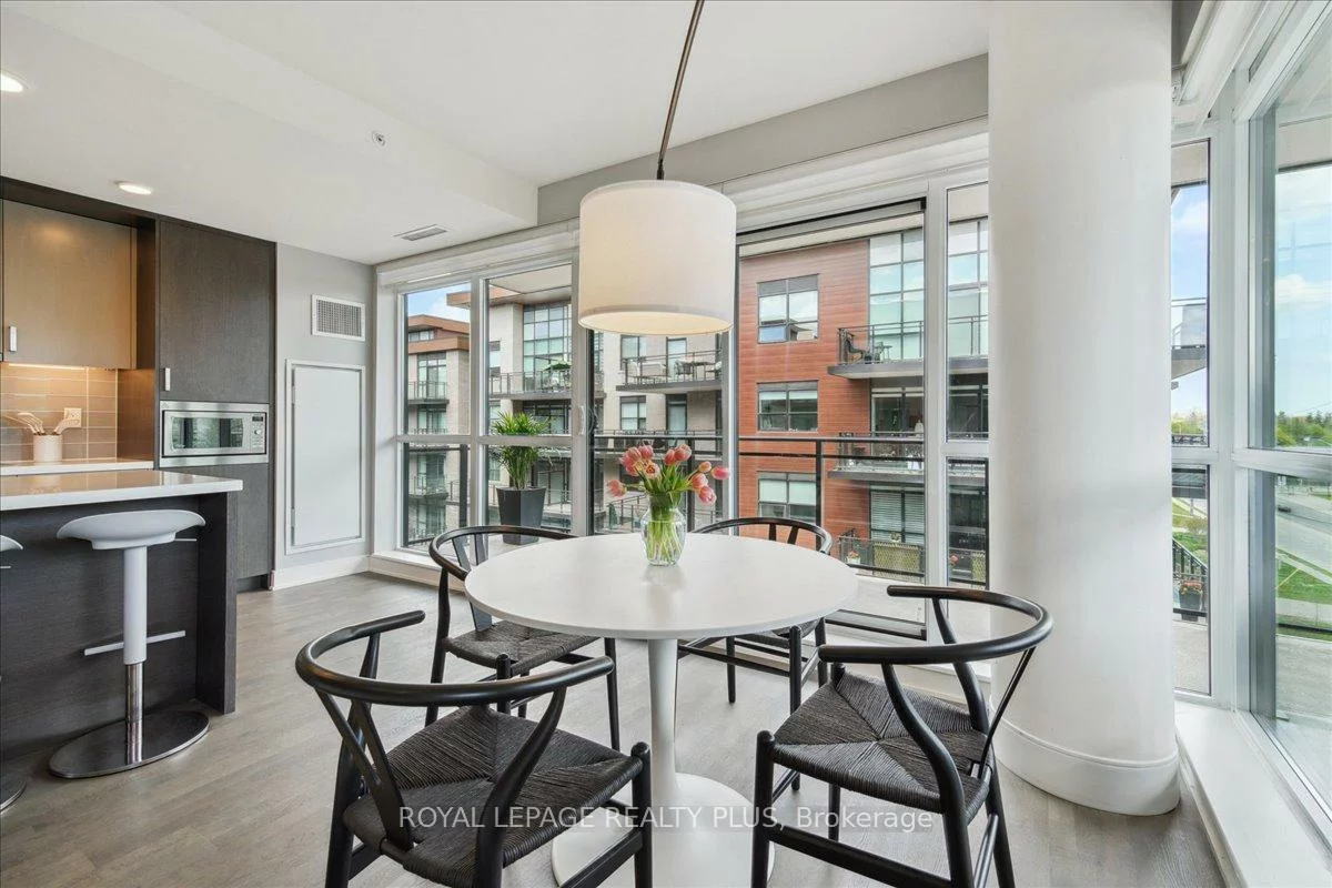 1575, Lakeshore, Clarkson, Mississauga