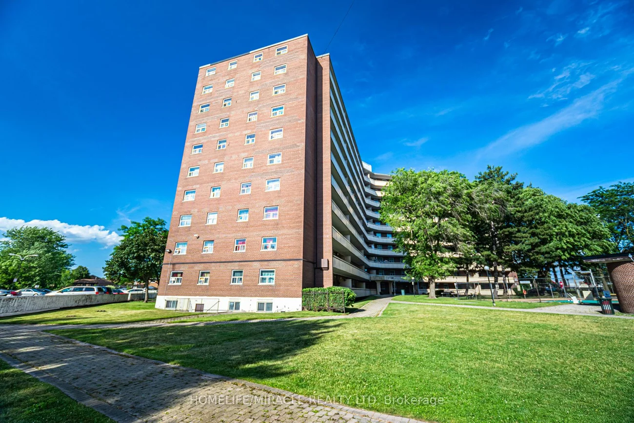 3577, Derry, Malton, Mississauga