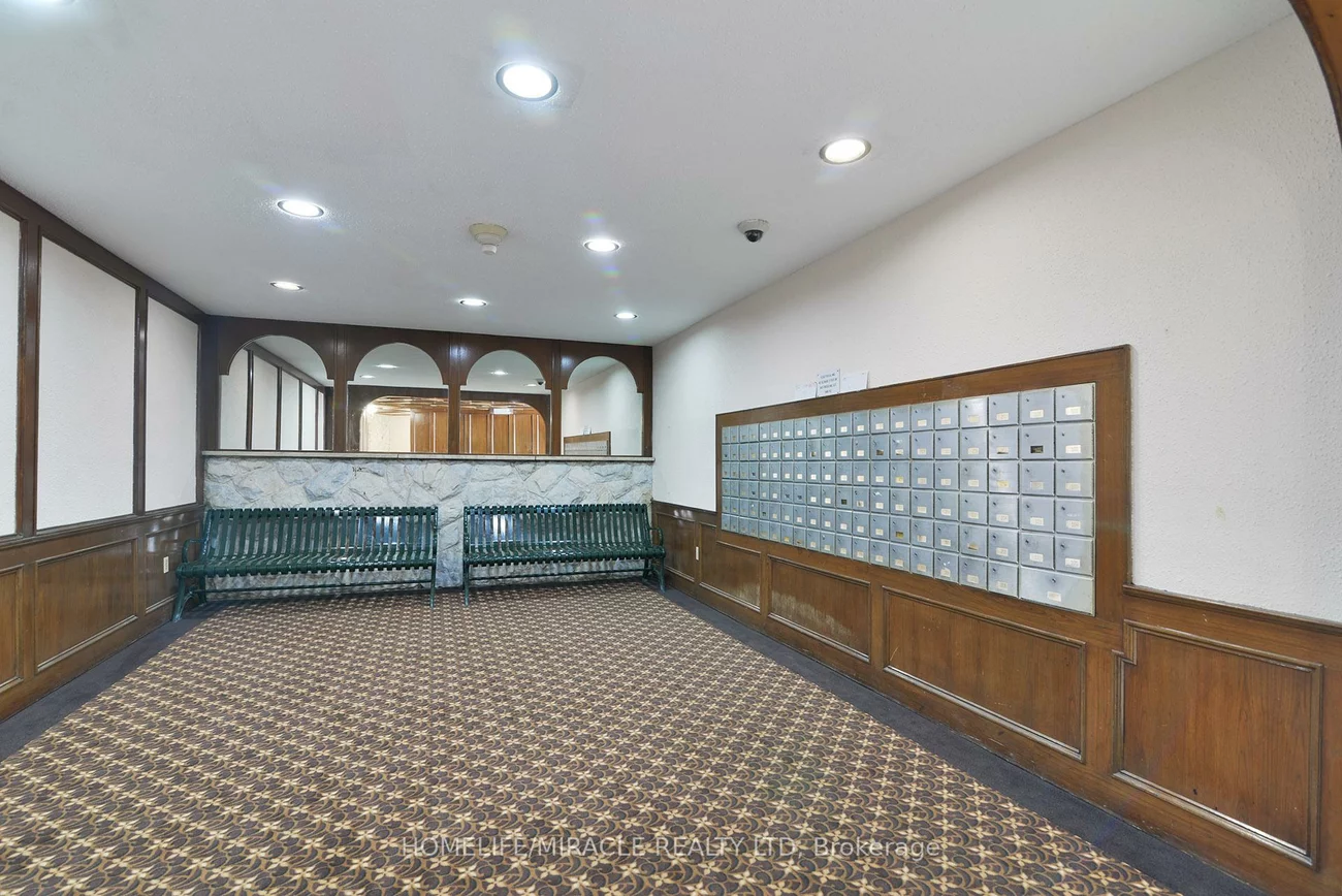 3577, Derry, Malton, Mississauga