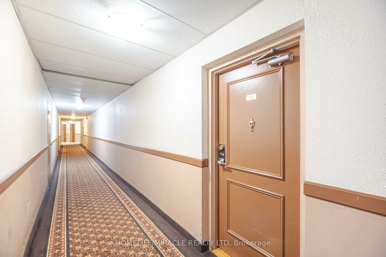 3577, Derry, Malton, Mississauga