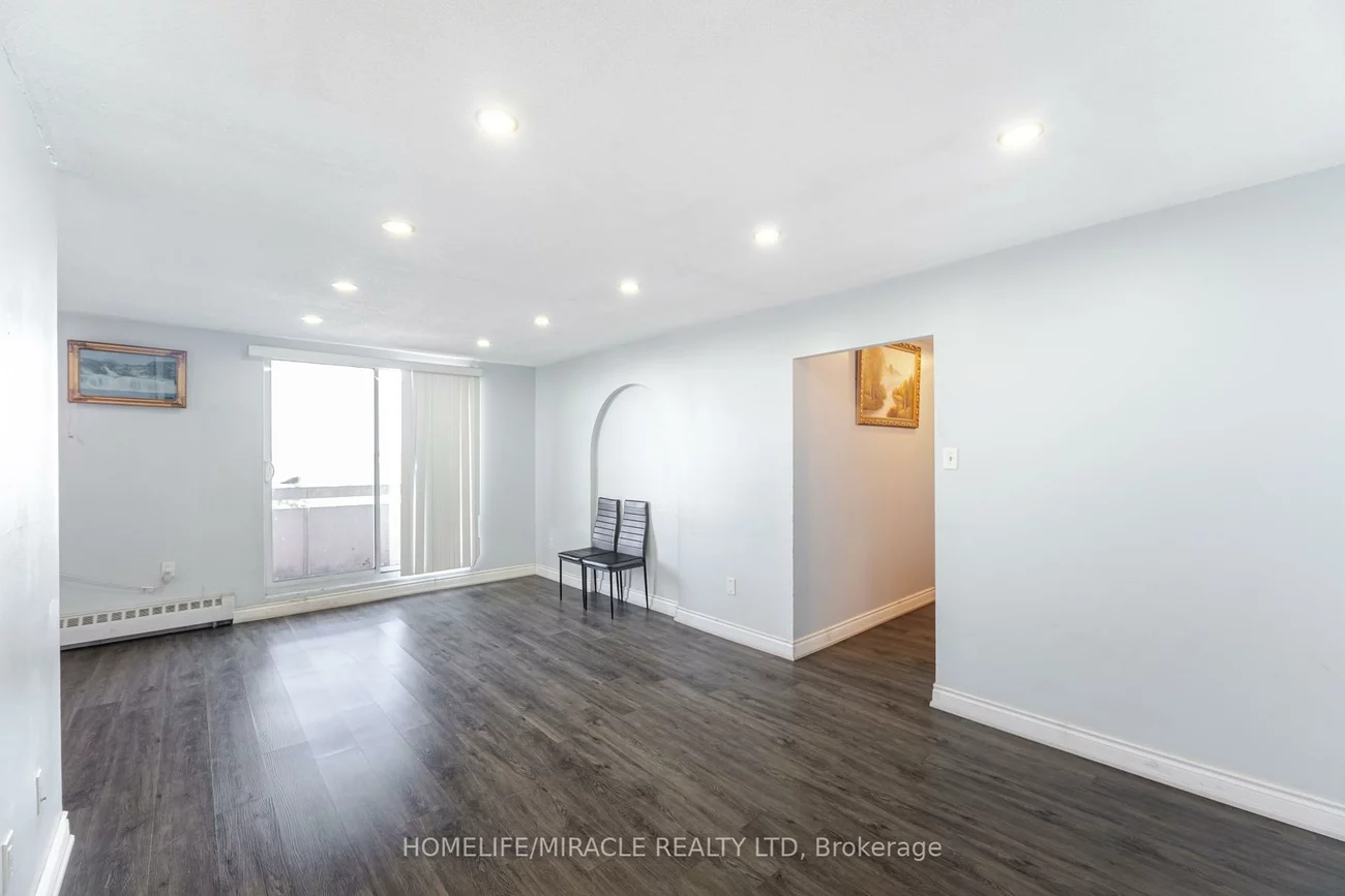3577, Derry, Malton, Mississauga