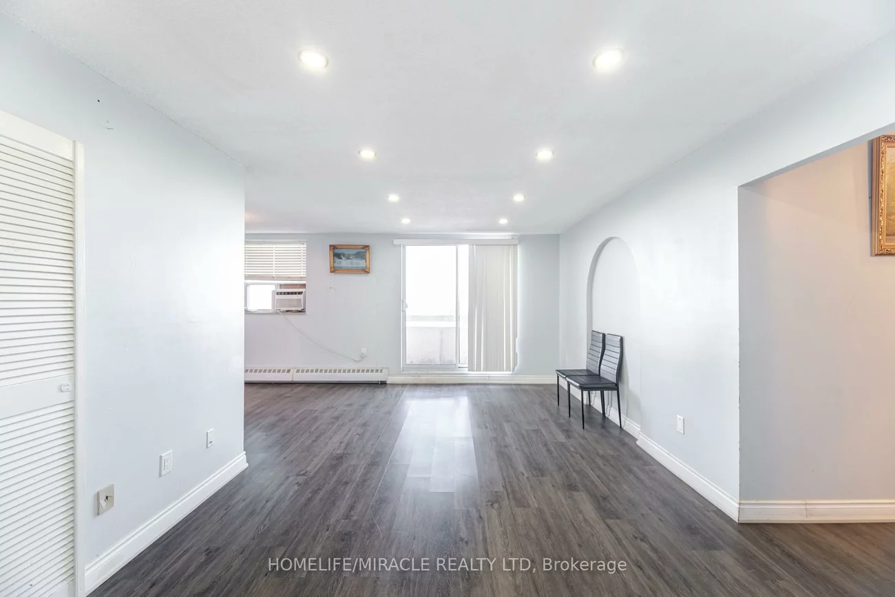 3577, Derry, Malton, Mississauga