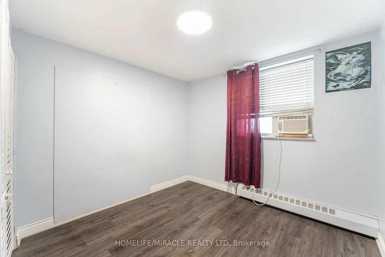 3577, Derry, Malton, Mississauga
