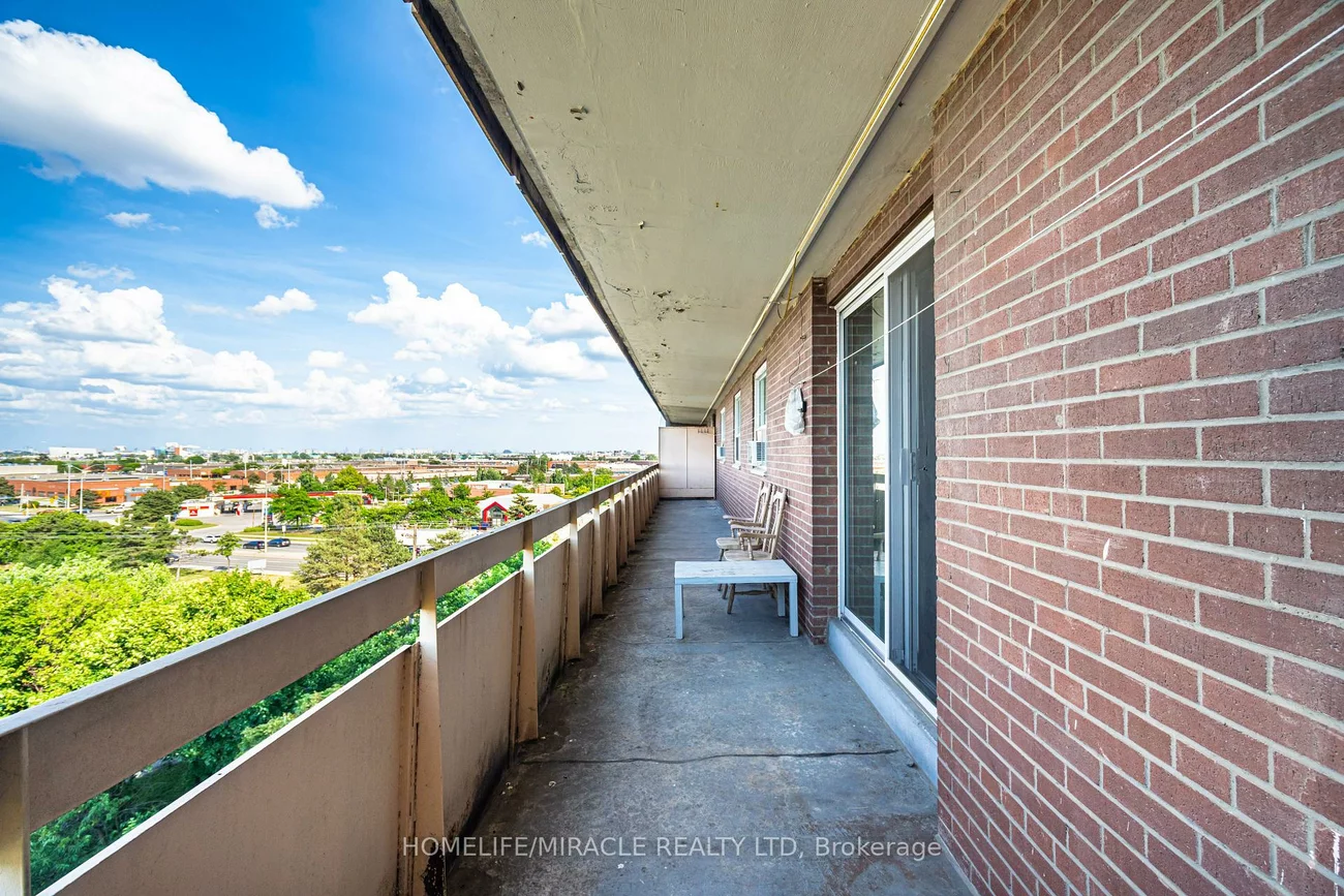 3577, Derry, Malton, Mississauga