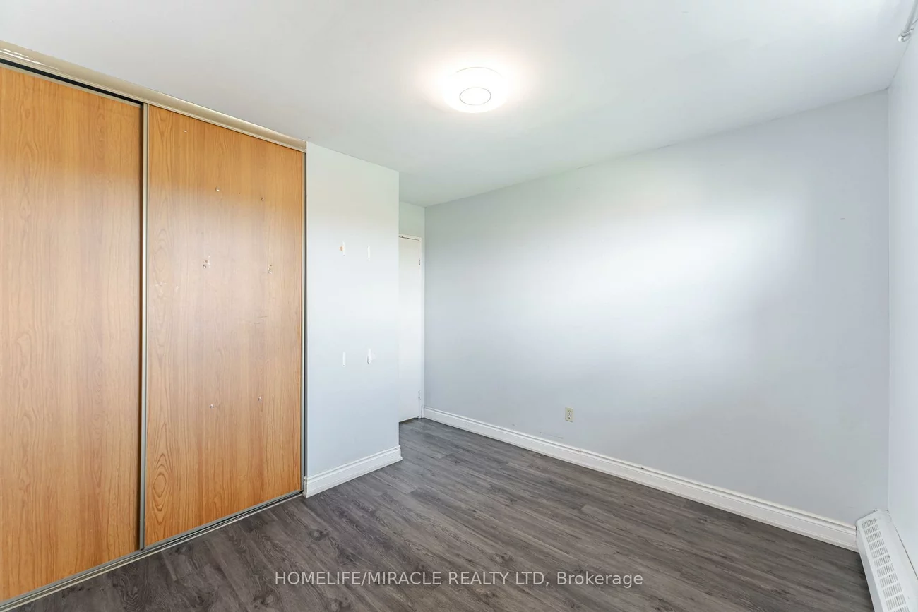 3577, Derry, Malton, Mississauga