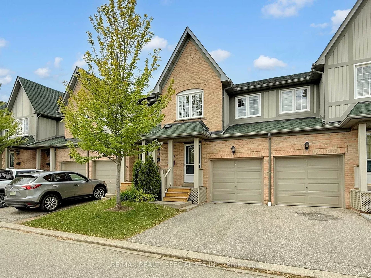2945, Thomas, Central Erin Mills, Mississauga