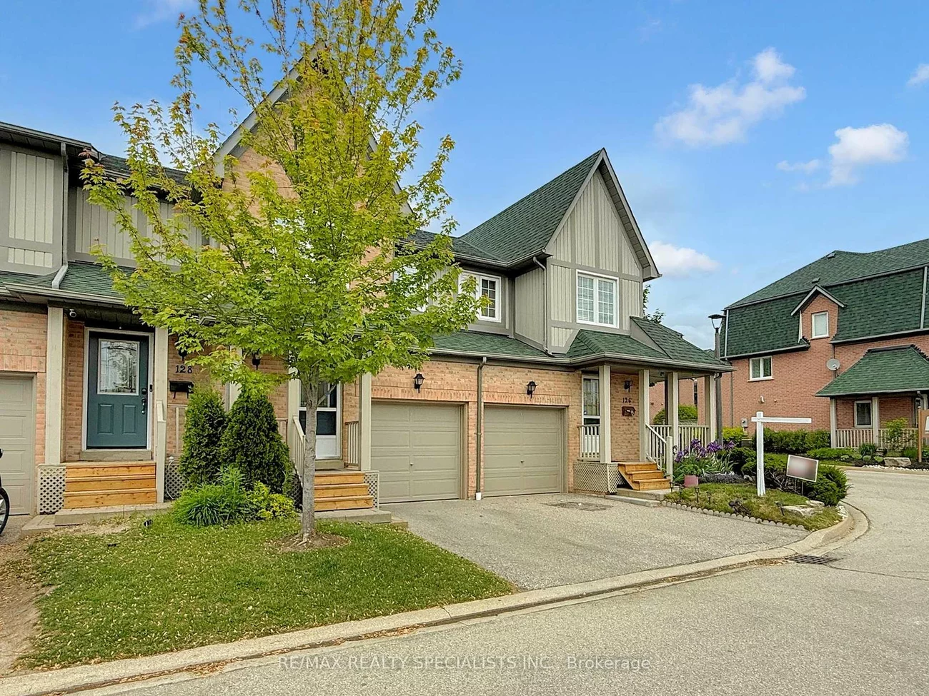 2945, Thomas, Central Erin Mills, Mississauga