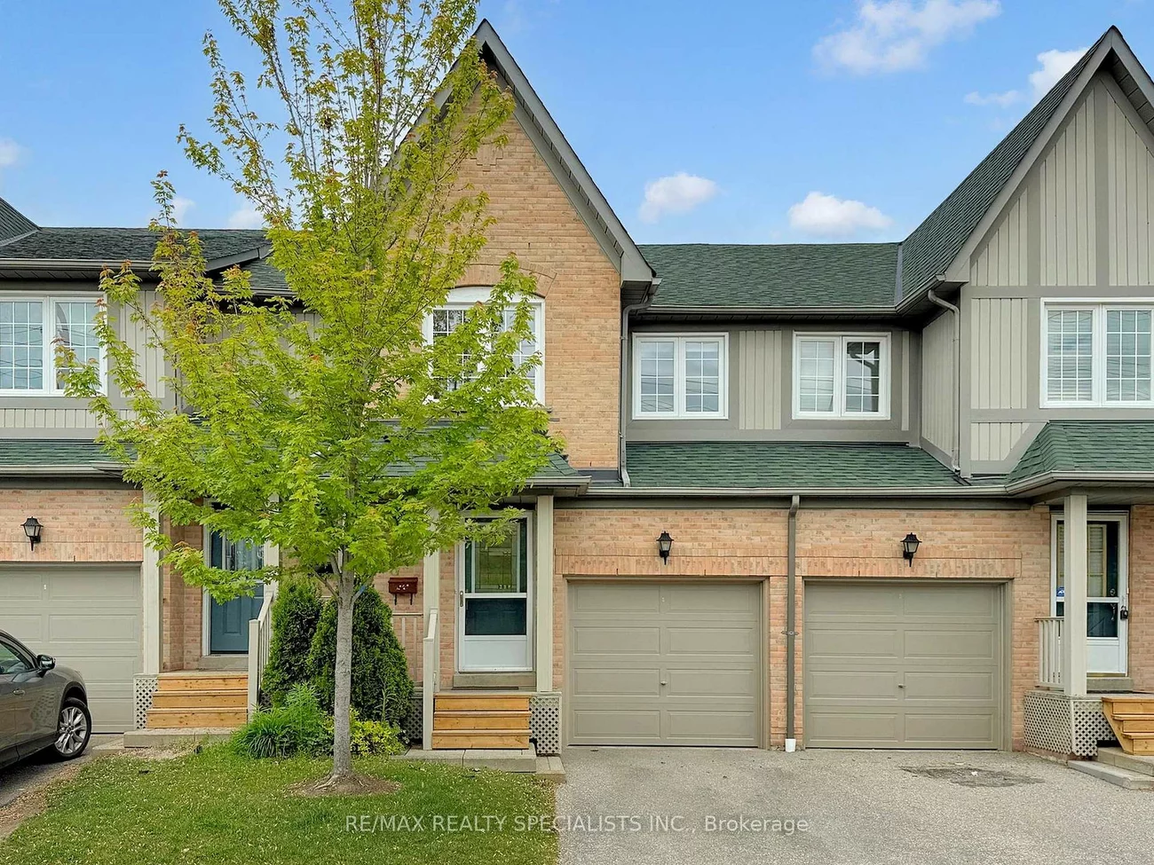 2945, Thomas, Central Erin Mills, Mississauga