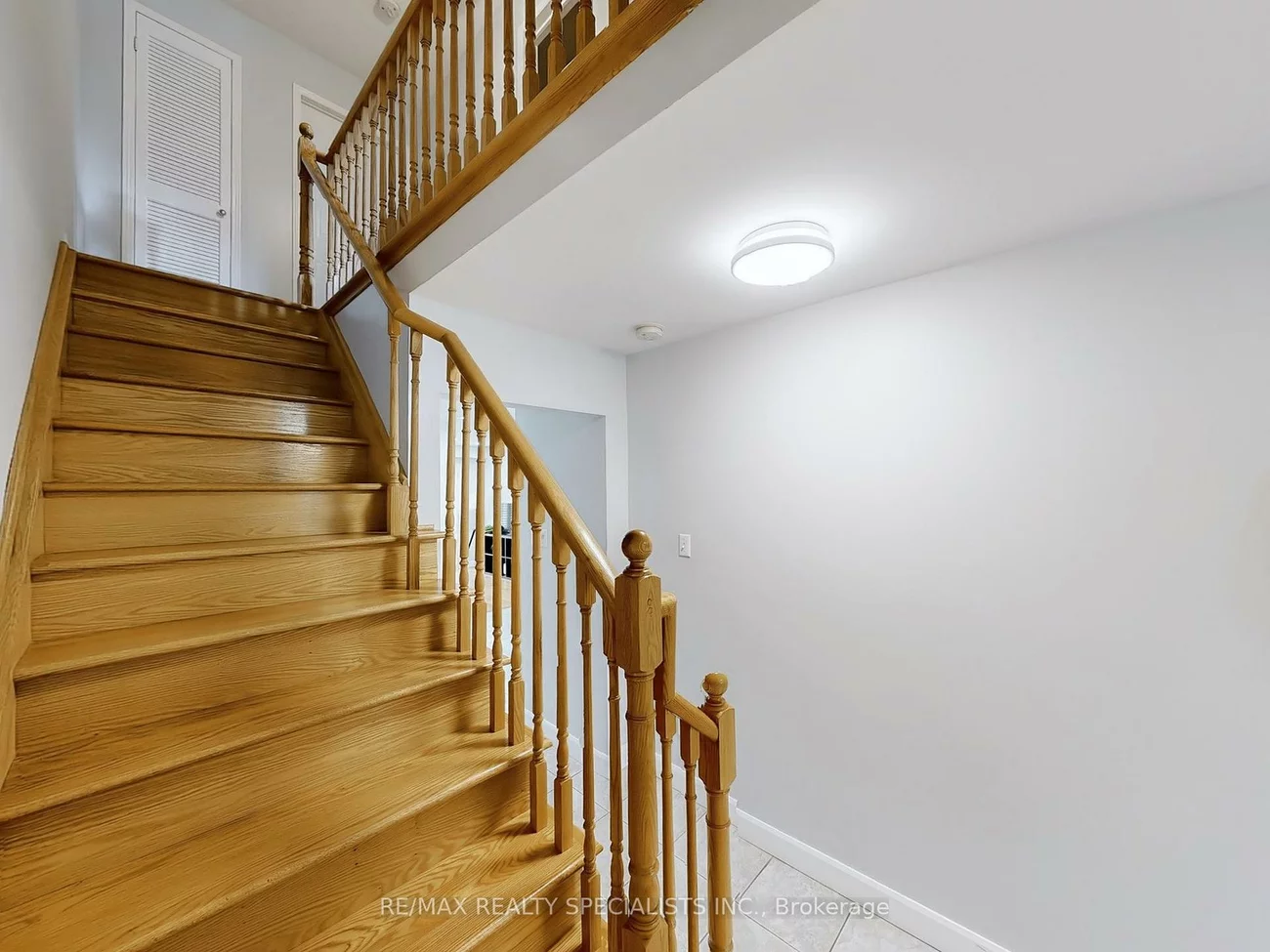 2945, Thomas, Central Erin Mills, Mississauga