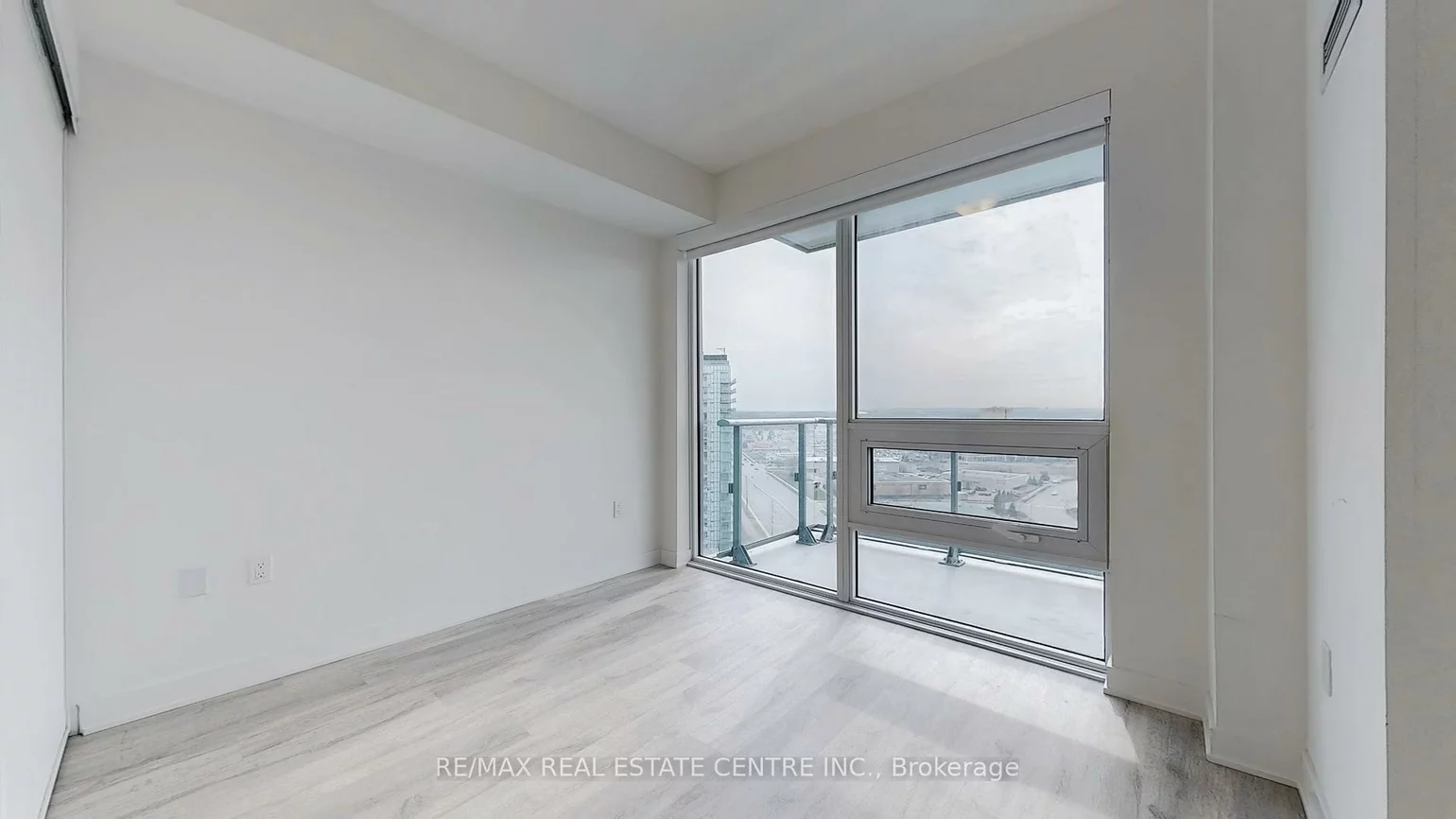 4655, Metcalfe, Central Erin Mills, Mississauga
