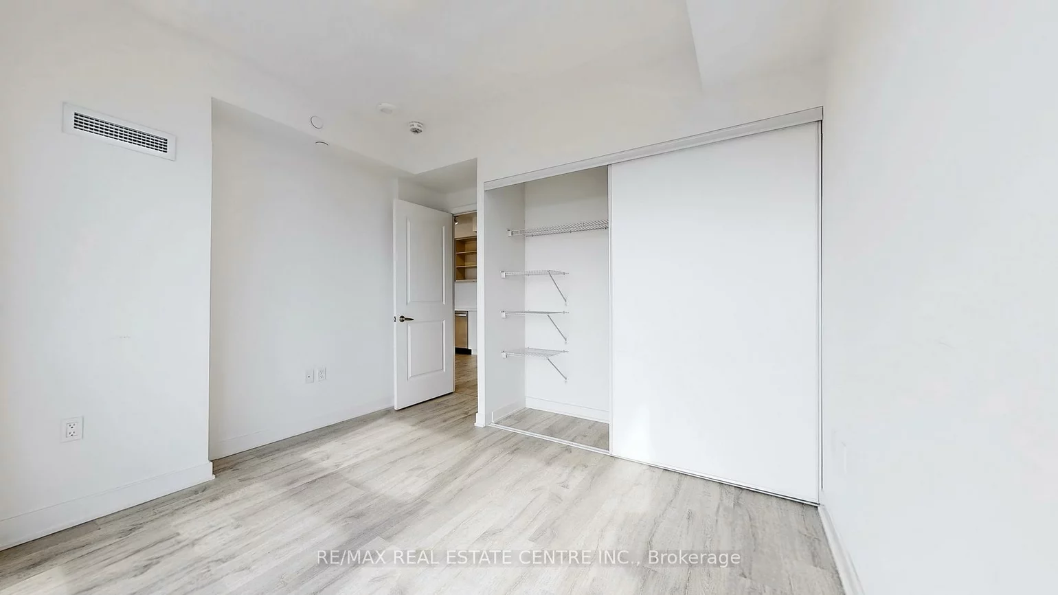 4655, Metcalfe, Central Erin Mills, Mississauga